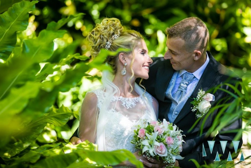 The Dell Gibraltar Wedding bride and groom romantics