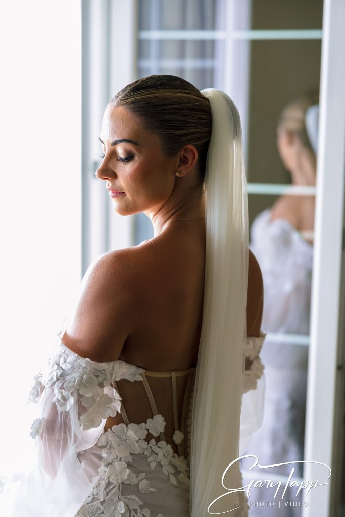 Bride preparing in the rock hotel before ceremony in alameda open air theatre